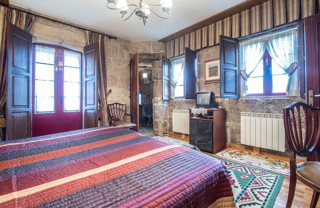 Pazo Da Fraga Hotel Albeos Room photo