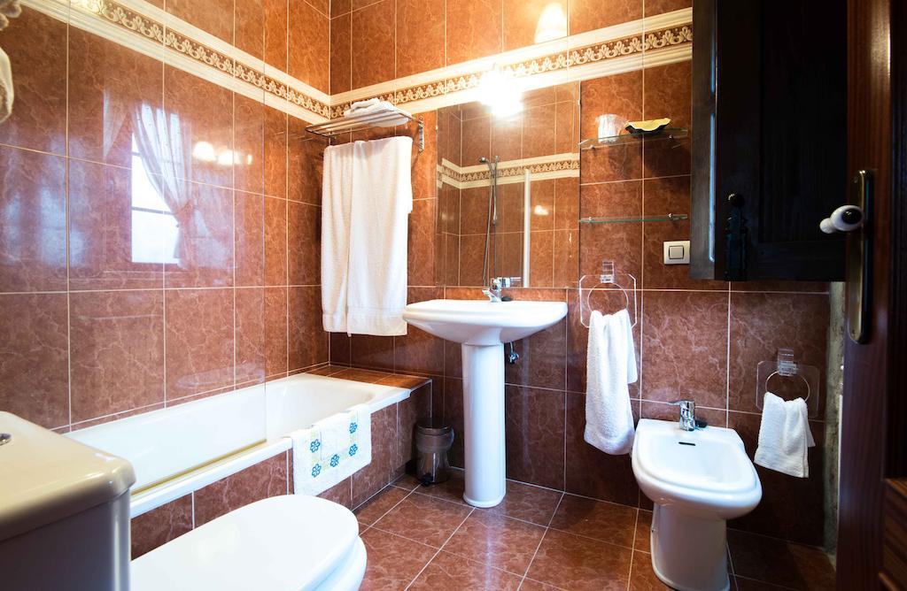 Pazo Da Fraga Hotel Albeos Room photo